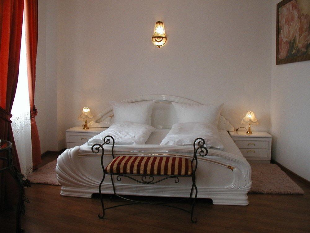 My Warsaw Residence - Czarny Kot Luaran gambar